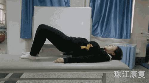中风家庭康复指导:教你如何做床上运动